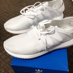 ❣️REDUCED❣️Adidas Tubular Viral White Size 10